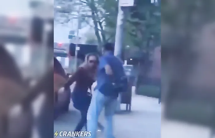 Taxi Driver Knocks out woman who refused to pay fare
