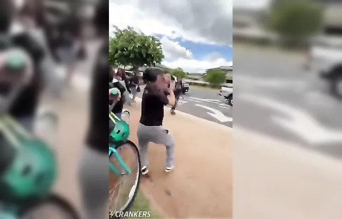 When the bag drops and hair goes up, you know what time it is