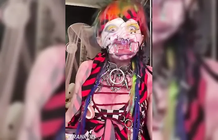 Can anyone explain wtf this is?