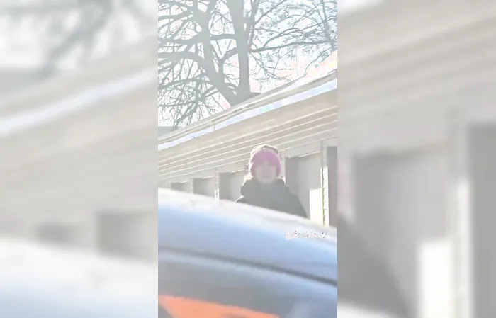Guy blows whistle, tricking ICE-watchers to swarm him in minutes