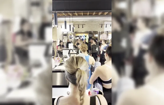 Yoga spot flooded with mob of liberal women over ICE