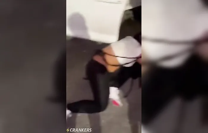 She pulled the big back outta the car omg