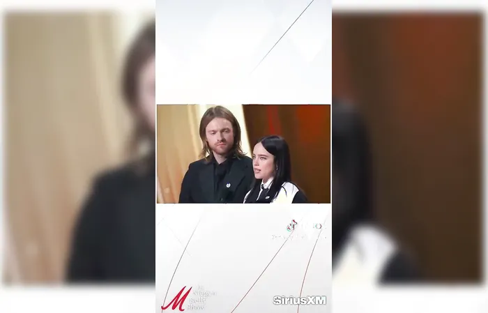 Megyn Kelly ran laps around Billie Eyelash in easiest takedown ever