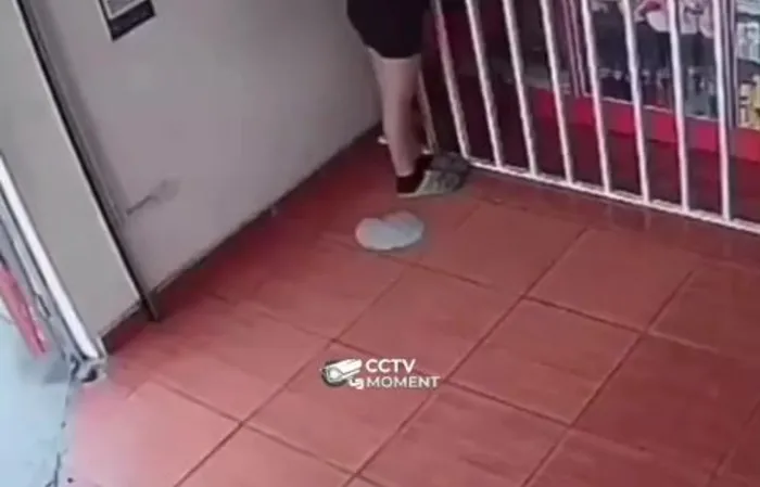 Dude 'finishes' on someone's leg and runs away