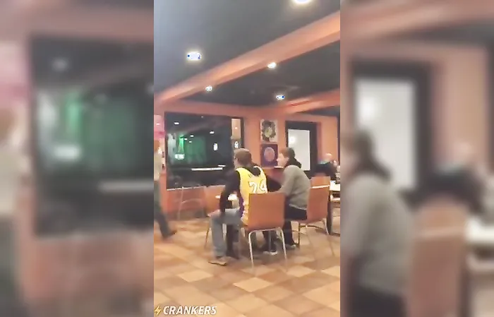Old head destroyed an annoying dude at the bar