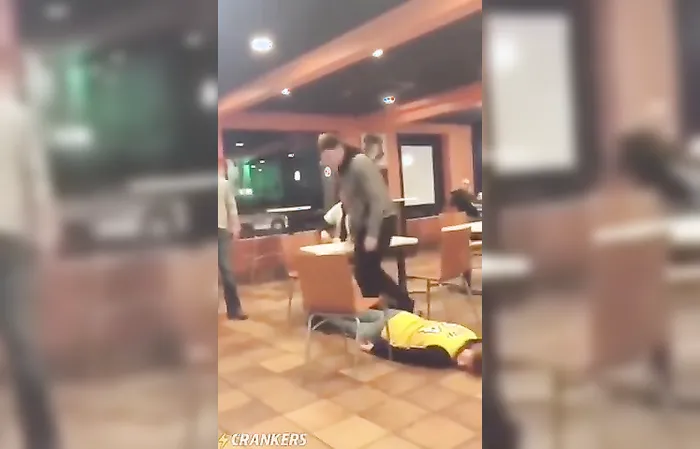 Old head destroyed an annoying dude at the bar