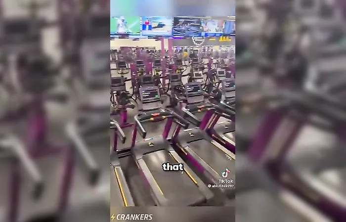 Woman kicked out of Planet Fitness for reporting a dude beating off in women's bathroom