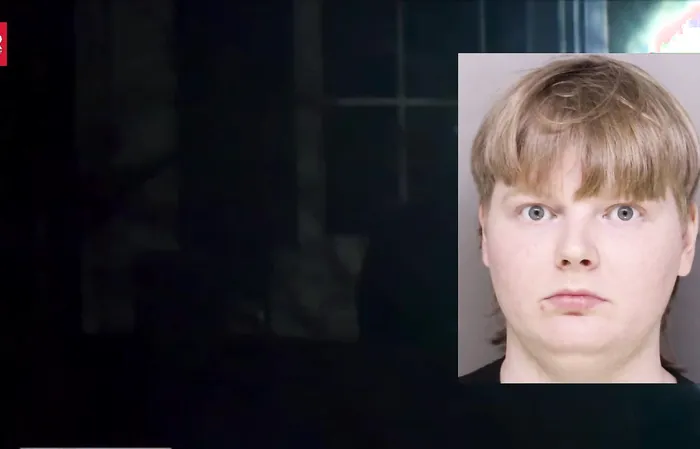 Some dude who looks 12 got busted by Secret Service at JD Vance's house