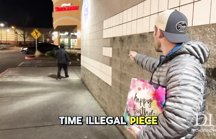 American catches migrant stealing, steals the items back for the store