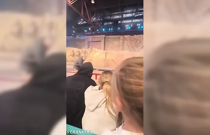 Disney Employee Saves Audience Members From MASSIVE 400lb boulder