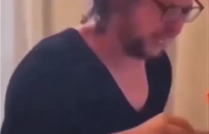 internet hall of fame - Co worker steals food and gets what he deserves