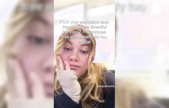Woman forced to remove Christmas Tree or get fired