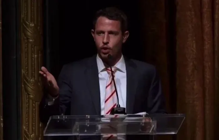 Tony Hinchcliffe mocks San Francisco as a third-world nation