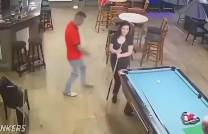 K.O. Fights - Drunk guy grabs wife's a in front of husband and gets what he deserves.
