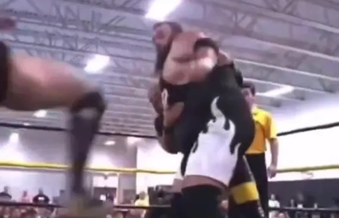 tribal chief ☝???????? - If wrestling is fake, then explain this ????