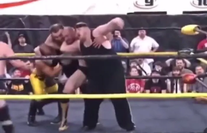 tribal chief ☝???????? - If wrestling is fake, then explain this ????