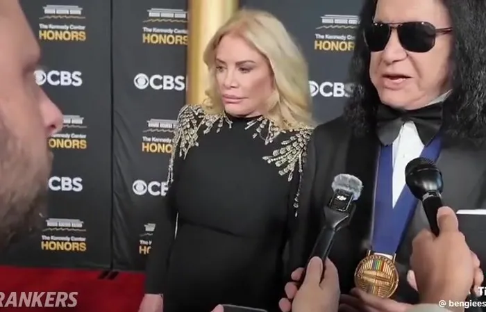 Gene Simmons slams Hollywood actors who won't keep their mouth shut about politics
