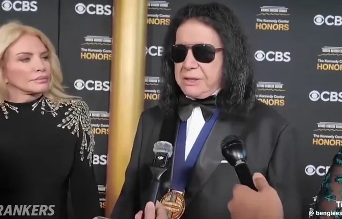 Gene Simmons slams Hollywood actors who won't keep their mouth shut about politics