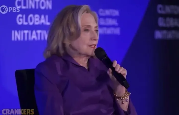 Hillary: "The press needs a consistent narrative about the danger Trump is"