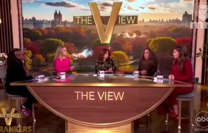 Sunny Hostin makes desperate attempt at GOP takedown, flops hilariously