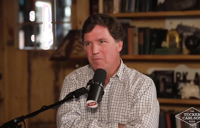 Tucker and guest to each other: “I thought you were a fed!