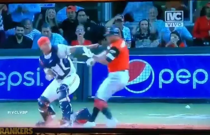 Now THAT is a baseBRAWL