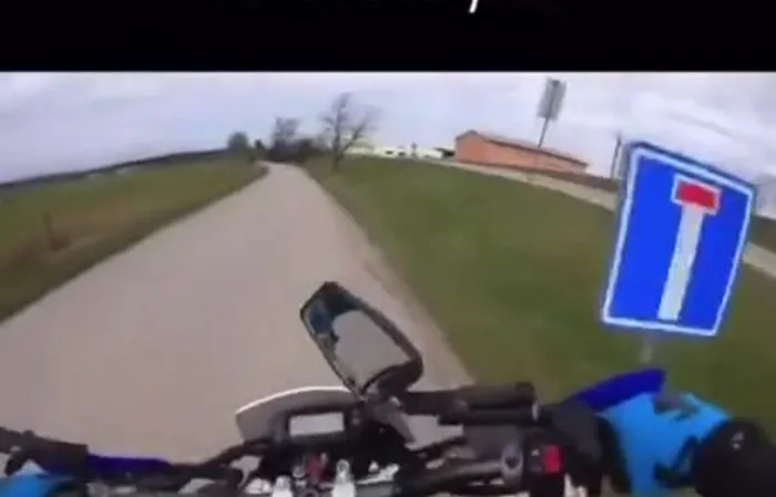Clown Car Karen chases guy on a bike