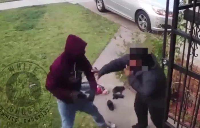 Grandma gets robbed in the hood