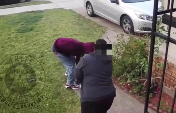 Grandma gets robbed in the hood