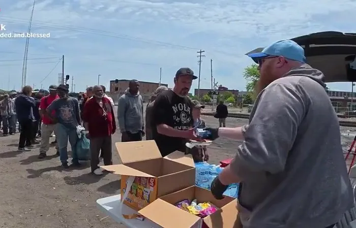 Liberal loon attacks man feeding the homeless