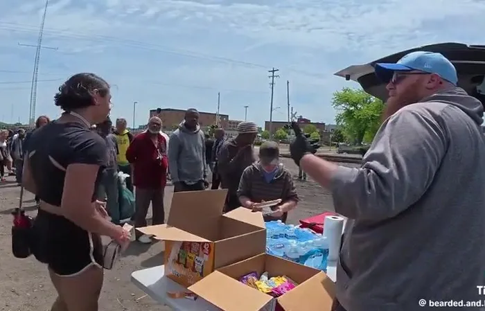 Liberal loon attacks man feeding the homeless