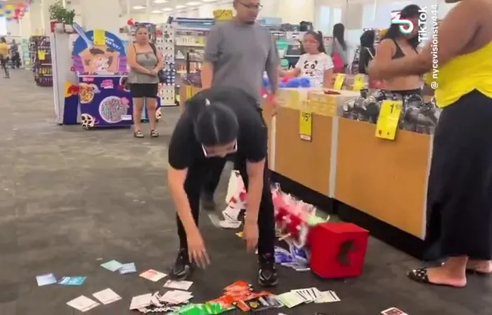 Ghetto lady trashes CVS