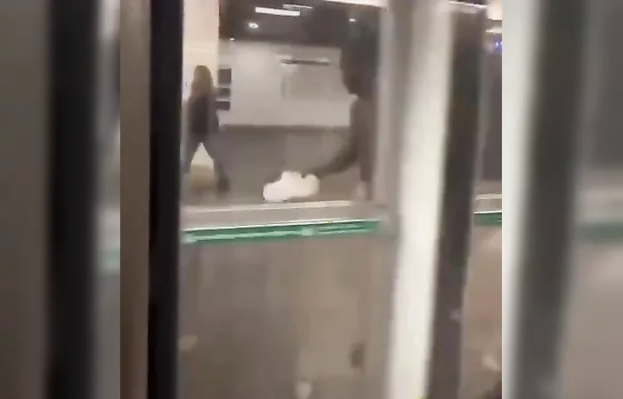 Man gets SPARTA KICKED off subway