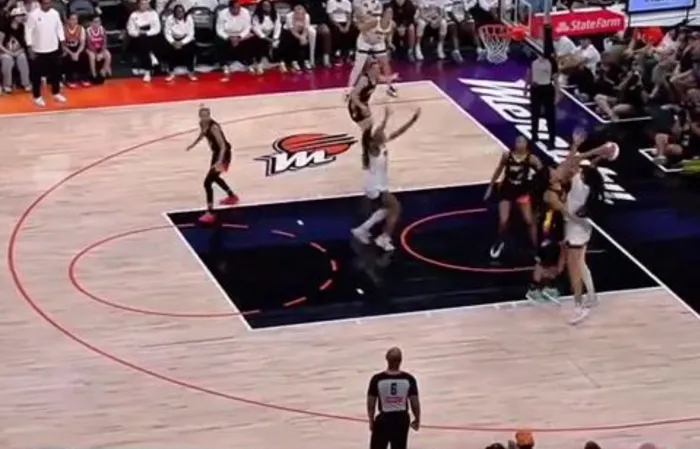 Angel Reese has lots of "ME-BOUNDS" because she can't make layups