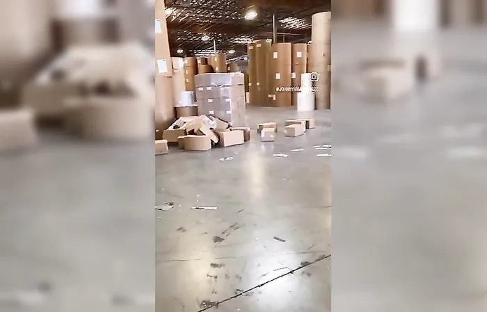 Guy destroys warehouse on forklift after getting fired