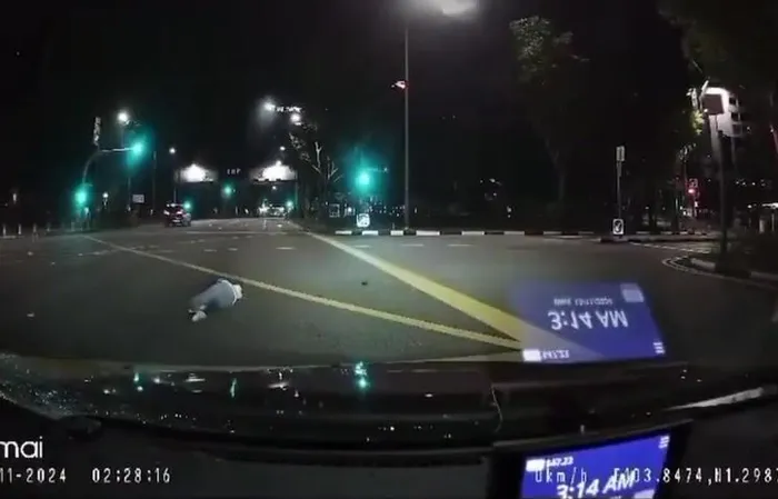 Crossing on a green light while on the phone was terrible idea