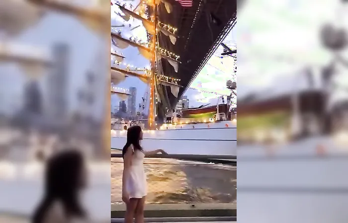 Young girl films video as Mexican boat crashes and people fall off