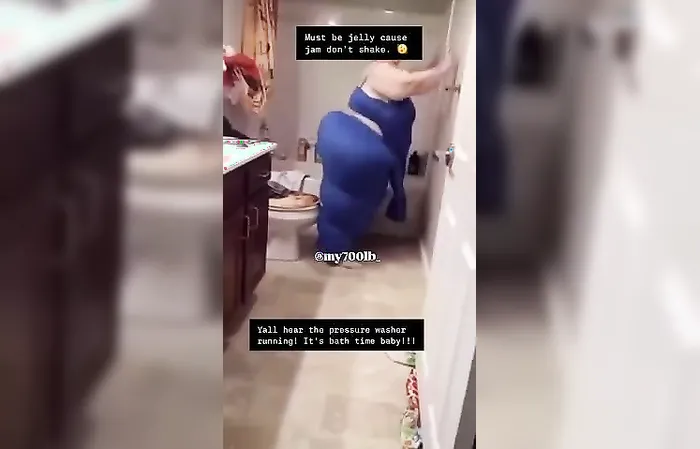 700lb woman shows daily struggles in bathroom