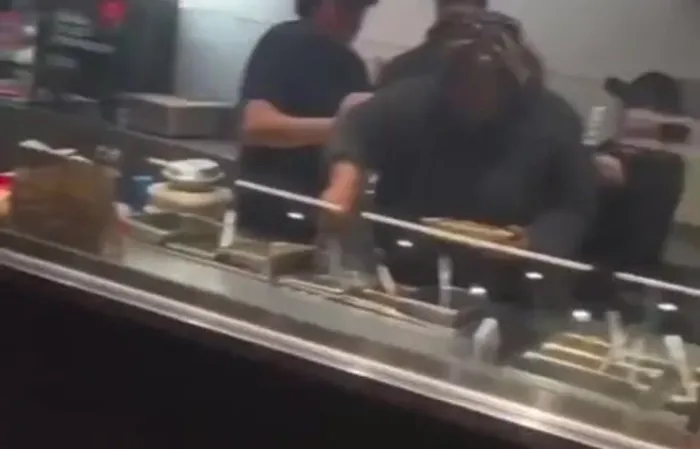 Woman makes her own meal when Chipotle staff gives her tiny portions