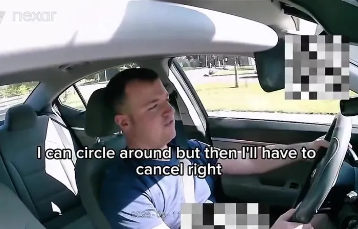 Rideshare driver calls passenger the n-word
