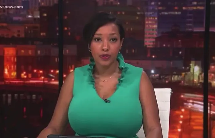 Woman reports on roadblock, but people noticed something else