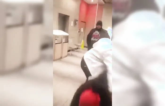 Guy holding Happy Meal defeats opponent in one-sided fight