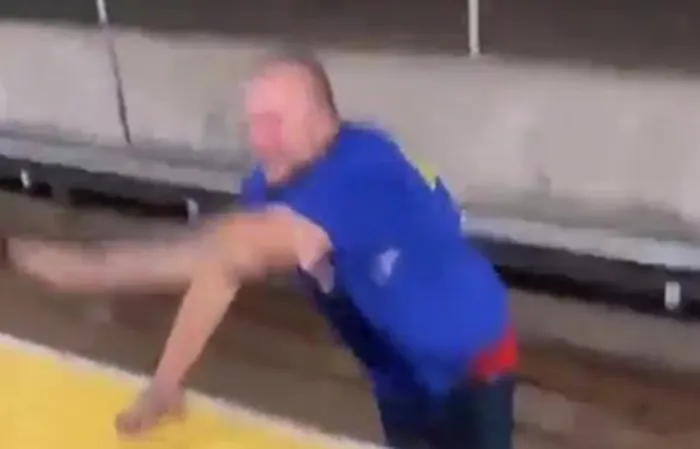 Man suffering breakdown falls on train tracks, no one helps him
