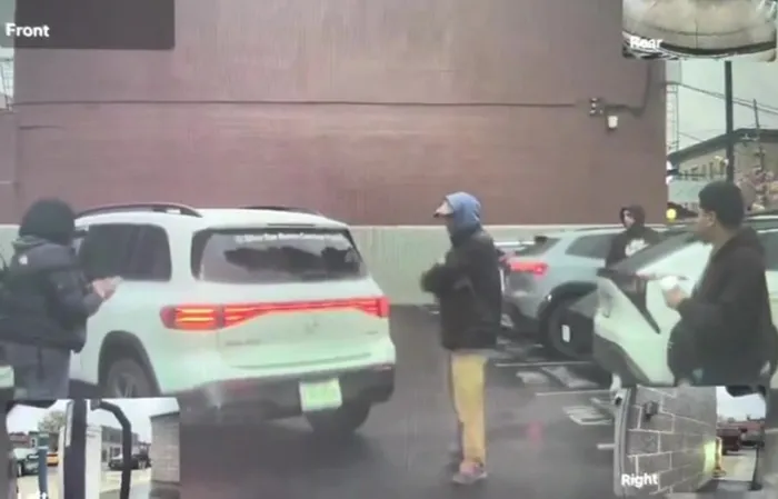 Parking spot dispute turns into violent chaos