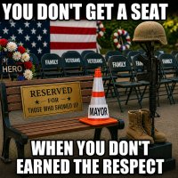 nyc-mayor-gets-benched-at-fallen-soldier-s-funeral.jpg