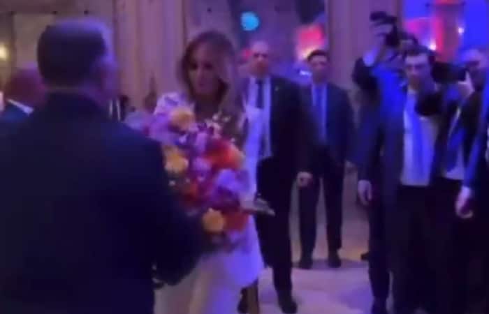 Melania Trump stuns crowd in rare public appearance