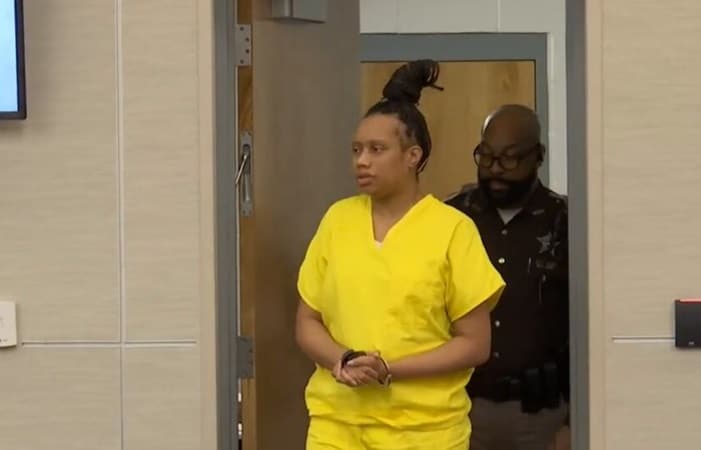 Baby killing ‘Meth Mom’ set free