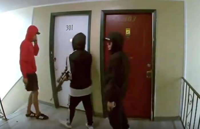 Armed migrant gang takes over apartment complex, Governor brushes it off as imaginary