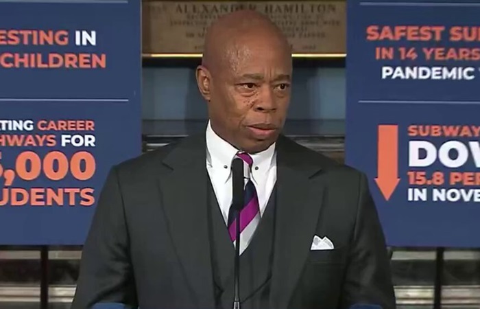 ‘Cancel me’ – Mayor Adams dares Dems, wants to work with Tom Homan