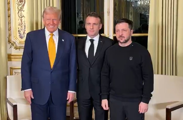 Zelensky mocked for wearing bad outfit at meeting with Trump and Macron